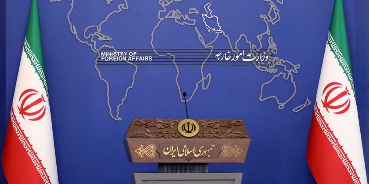 وزارت خارجه ایران: حمله امروز رژیم صهیونیستی به ضاحیه نقض فاحش تفاهم آتش‌بس مورخ ۱۹ فروردین ۱۴۰۵ بین ایران و آمریکا محسوب می‌شود / مسئولیت پیامد‌های خطرناک این آتش‌افروزی بر عهده آمریکا و رژیم صهیونیستی خواهد بود