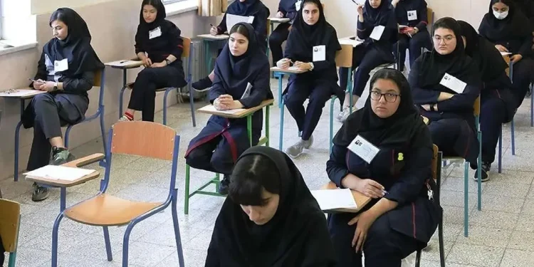 وزیر آموزش و پرورش: برخی پیشنهاد می‌کنند که امتحانات نهایی پس از اربعین برگزار شود، اما ممکن نیست، زیرا نتایج باید سه هفته پیش از برگزاری کنکور به سازمان سنجش ارسال شود