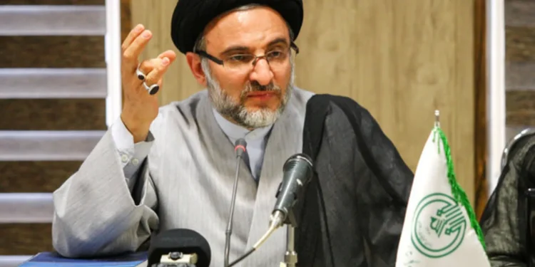 رئیس سازمان اوقاف: اینکه رهبر انقلاب گفتند «علیالوصول نظر دیگری دارم»، یعنی با شرایطی اجازه مذاکره دادند/ از شروط این مذاکره، رفع تحریم و وحدت ساحات است