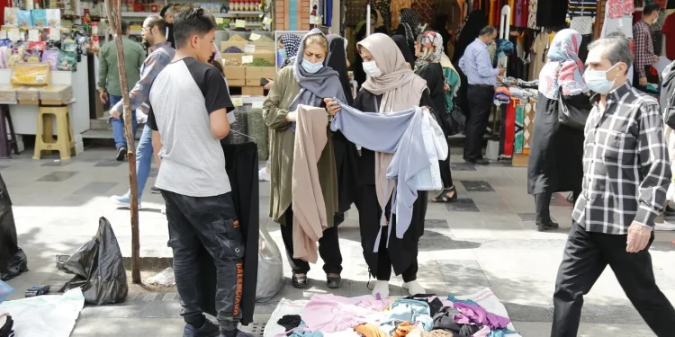 شرکت شهربان: استقرار دستفروشان در مسیر تشییع رهبر شهید مجاز نیست / هیچ مجوزی برای فعالیت دستفروشان طی این سه روز صادر نمی‌شود
