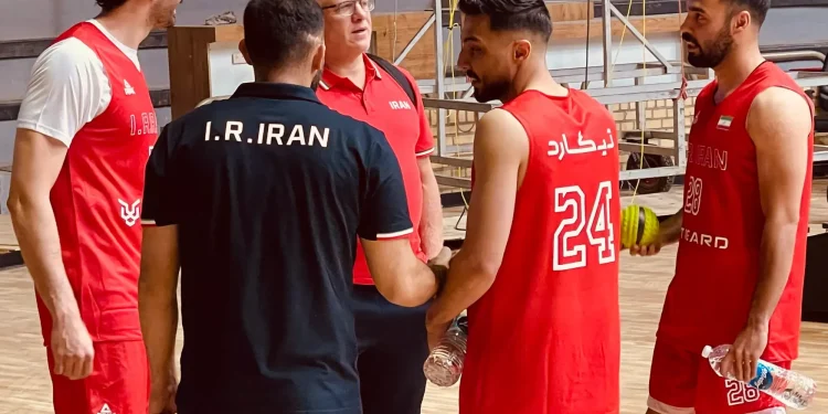 مانولوپولس برای اردن هموطنش را فراخواند:/ مغز متفکر یونانی شانه به شانه سوتیریس! (عکس)