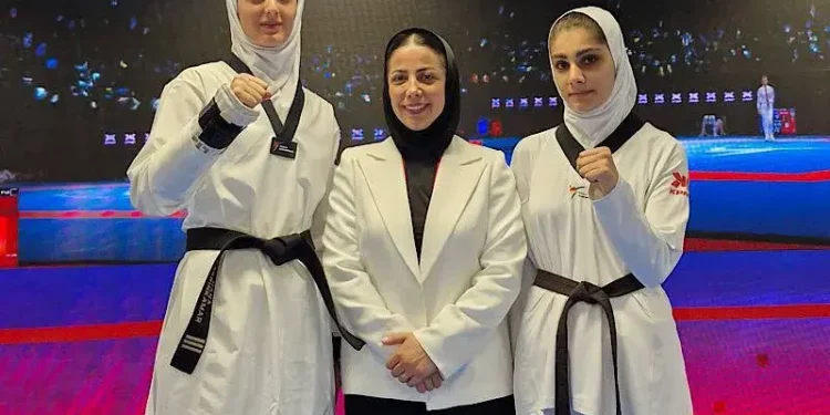 دختران تکواندوی ایران دو نقره صید کردند
