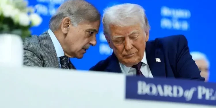 ترامپ: ناگزیر باید به حمله ایران پاسخ دهیم