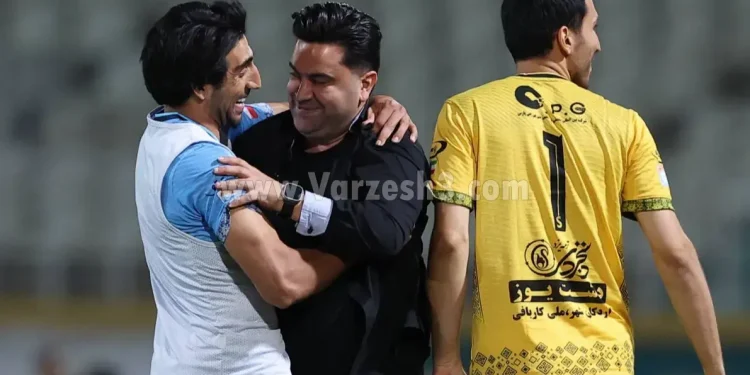 خیلی ناراحتم که نورافکن از تیم ملی خط خورد/ میرزایی: با خدا، باور و ایمان پرسپولیس را بردیم