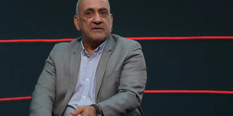 گرشاسبی: دو برابر بودجه مصوب، بدهی داریم/ ۳۰۰ میلیارد فولاد در قطر و مالزی بلوکه شد!