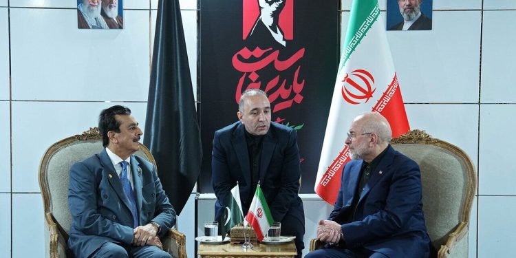 پاکستان: با پیشرفت ایران، صلح و ثبات در منطقه رو به جلو حرکت خواهد کرد