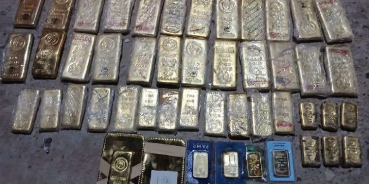کشف و ضبط 13 میلیارد دینار و 400 هزار دلار و 40 شمش طلا در پرونده عدنان الجمیلی