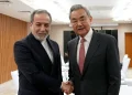 دیدار و گفت‌وگوی وزرای خارجه ایران و چین/ عراقچی: همه کشور‌ها برای جلوگیری از استفاده از زور در روابط بین‌الملل، مسئولیت دارند/ وانگ‌یی: صلح در غرب آسیا، مستلزم تقویت اعتماد بین کشور‌های منطقه است