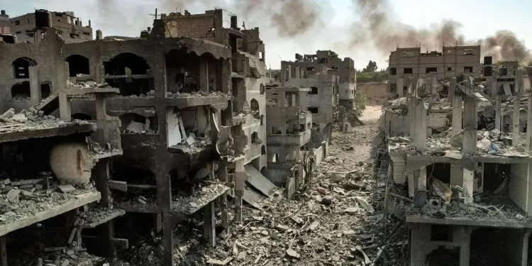 الشرق الأوسط به نقل از منبع فلسطینی: فضای مذاکرات حماس در مصر، مثبت است و به دستیابی به تفاهم نزدیک شده/ فرمولی شکل گرفته که بر اساس آن، سلاح حفظ و به نیرو‌های فلسطینی تحویل داده می‌شود/ احتمال دارد که توافق طی چند روز آینده اعلام شود