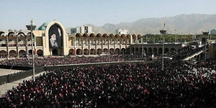 رسانه اسرائیلی: مشارکت میلیونها نفر در تشییع پیکر رهبر ایران خاری است در چشم امریکا