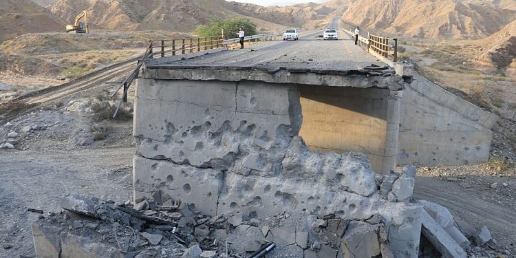 گروگانهای جغرافیای؛ زندگی ۱۱ میلیون غیرنظامی در جنوب ایران اسیر جنگطلبی