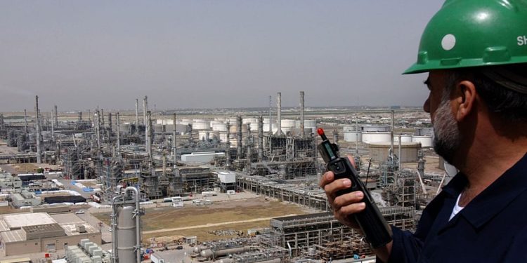 کویت و بحرین به حملات پهپادی ایران پاسخ دادند