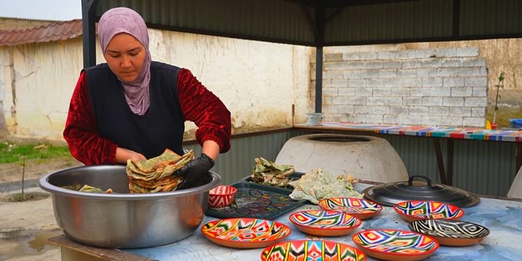 از گلخانه تا کسبوکار خانوادگی: کارآفرینی معیشت روستایی را متحول میکند