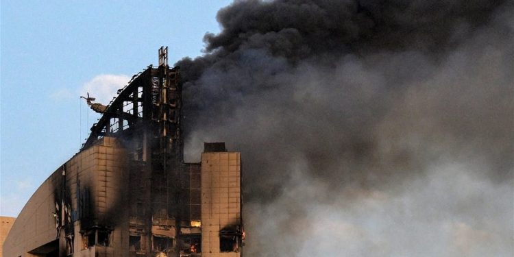 کویت از آسیب دیدن شدید واحدهای تولید برق خود خبر داد