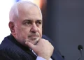 ظریف: نتانیاهو از دیدار با ترامپ برای جلوگیری از هرگونه حرکت در جهت پایان دادن به خصومت‌ها در خلیج فارس بهره می‌گیرد / شواهد تاریخی نشان می‌دهد که مدیران پیاپی در اسرائیل، استمرار تقابل میان ایران و ایالات متحده را همواره به‌عنوان وضعیتی مطلوب از منظر راهبردی تلقی کرده‌اند