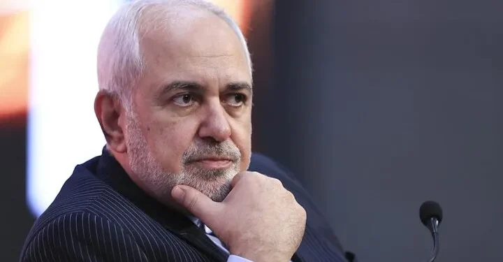 ظریف: نتانیاهو از دیدار با ترامپ برای جلوگیری از هرگونه حرکت در جهت پایان دادن به خصومت‌ها در خلیج فارس بهره می‌گیرد / شواهد تاریخی نشان می‌دهد که مدیران پیاپی در اسرائیل، استمرار تقابل میان ایران و ایالات متحده را همواره به‌عنوان وضعیتی مطلوب از منظر راهبردی تلقی کرده‌اند