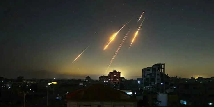 اردن: 4 موشک شلیک شده از ایران را رهگیری کردیم