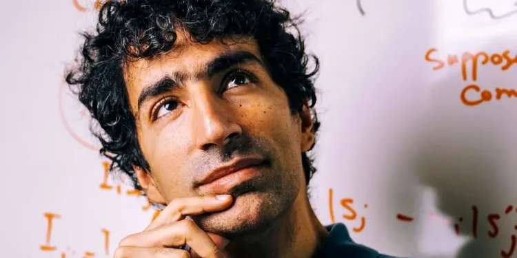 دانشمند جوان اصفهانی برنده «مدال آباکوس ۲۰۲۶» شد؛ معتبرترین جایزه علوم کامپیوتر نظری