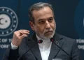 واکنش عراقچی به حمله به دو کشتی آمریکایی در بندر دمیاط مصر: مصر دوست و شریک مهمی در منطقه است و امنیت آن برای ما، از بالاترین درجه اهمیت برخوردار است/ همه ما باید در برابر عملیاتهای «پرچم دروغین» اسرائیل، هوشیار باشیم