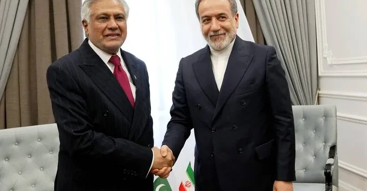 دیدار عراقچی و وزیرخارجه پاکستان در قرقیزستان