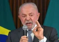 رئیس‌جمهور برزیل: اگر آمریکا بر کشتی‌های عبوری از تنگه هرمز مالیات وضع کند، مانند «دزدان دریایی» رفتار کرده