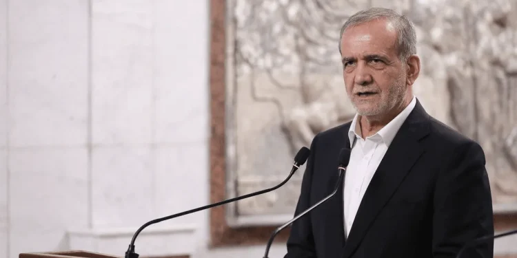 پزشکیان: لفاظی‌های ترامپ را در عمل جواب می‌دهیم / باید وحدت و انسجام داخلی حفظ شود؛ هر رفتاری باعث شکاف در جامعه شود قدرت ما را کاهش می‌دهد