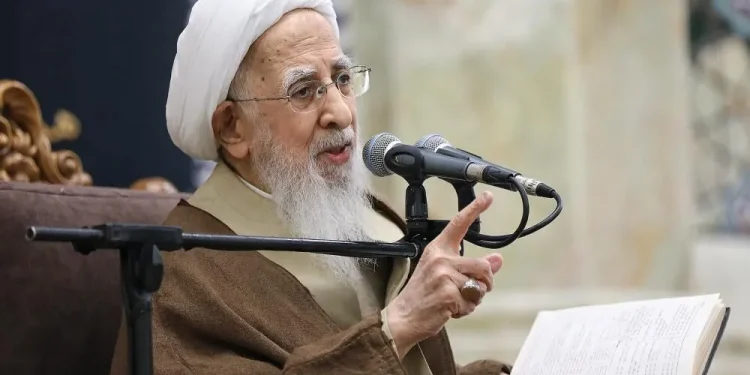 آیت‌الله جوادی آملی: بگذارید این مملکت صد درصد در آرامش و امنیت اداره شود؛ هرگز نگذارید از لبان شما حرف‌های مکروهی صادر شود/ اگر نظر یا طرحی هست، حتما در فضایی دوستانه مطرح شود