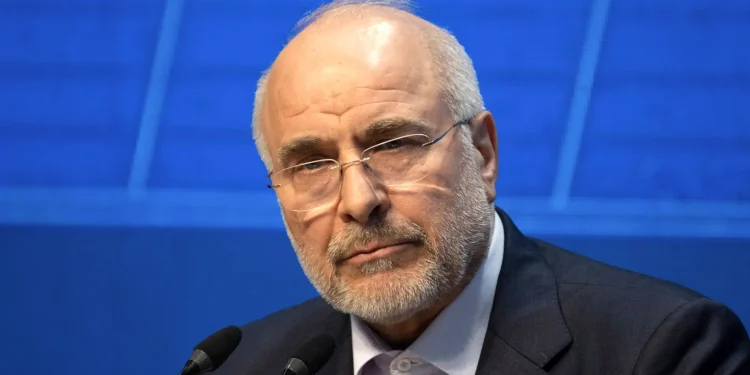 قالیباف: گام نهایی انتقام با آزادی قدس شریف عینیت می‌یابد / نباید از هیچ تلاشی برای احقاق حقوق این مردم کوتاهی کرد؛ چه در دفاع از کشور، چه در عرصه دیپلماسی و مذاکره به عنوان بخشی از مبارزه‌ی تمدنی و اصولی با سلطه گران