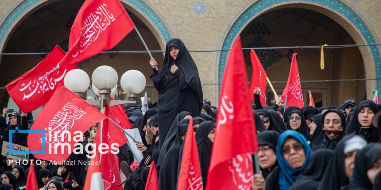 تصاویر: نخستین روز مراسم وداع با رهبر شهید انقلاب