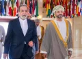 دیپلماسی پشتپرده برای یافتن راهکاری جهت کاهش تنشها در اطراف تنگه هرمز ادامه دارد/آتشبس کنونی نشان میدهد که نه واشنگتن و نه تهران دیپلماسی را کنار نگذاشتهاند/تمرکز صرف بر تنگه ممکن است باعث نادیده گرفتن چالش مهمتر یعنی مسئله هستهای ایران شود/تهران بیش از پیش تحت تأثیر برداشتی قرار گرفته که آنها از تجربه کره شمالی دارند: تنها یک بازدارندگی هستهای میتواند بقا را تضمین کند