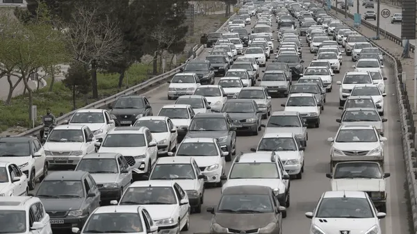 پلیس راه: ورودیهای تهران باز است/ زائران شهرستانی میتوانند تا محدوده برگزاری مراسم وداع با رهبر شهید، تردد کنند