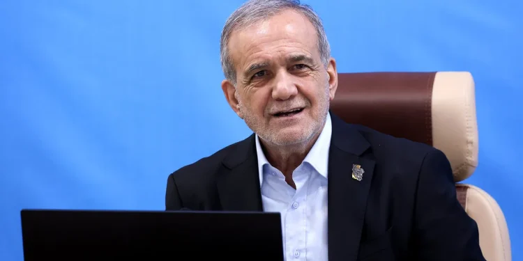 پیام تبریک پزشکیان در پی کسب قهرمانی جهان و سهمیه المپیک توسط تیم ملی والیبال نشسته: شما عزیزان با اتکا به اراده و تلاش، محدودیتها را به فرصت و دشواریها را به موفقیت تبدیل کردید