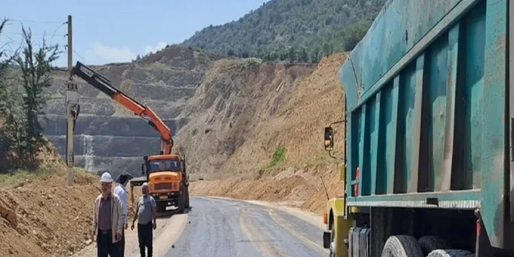 پلیس راه: انسداد موقت محور هراز در روزهای ۲۹ و ۳۰ تیر برای اجرای عملیات لقگیری و ریزشبرداری سنگهای ناپایدار