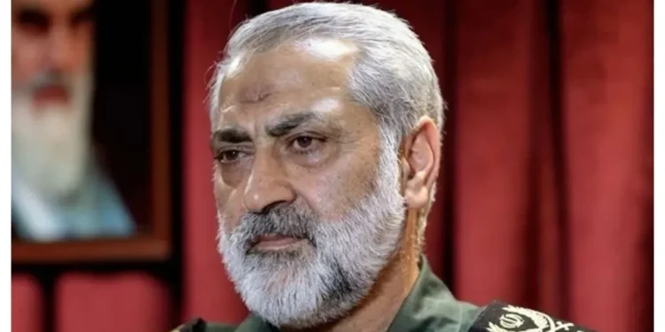 سردار شکارچی، سخنگوی ارشد نیروهای مسلح: اگر کشورهای منطقه در کنار ایران قرار بگیرند، هیچ مشکلی برای تردد کشتیها و شناورها در تنگه هرمز به وجود نخواهد آمد