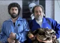 ویدیو / اشکهای مجید صالحی مقابل منزل زندهیاد اکبر عبدی