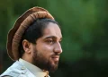 ببینید / ادای احترام احمد مسعود (فرزند احمد شاه مسعود) به رهبر شهید انقلاب