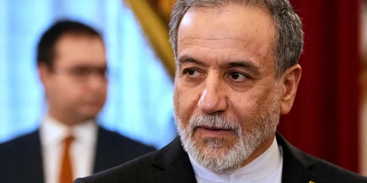 عراقچی: در خصوص ابتکارات و پیشنهادات، با وزیر خارجه پاکستان گفتگو کردم