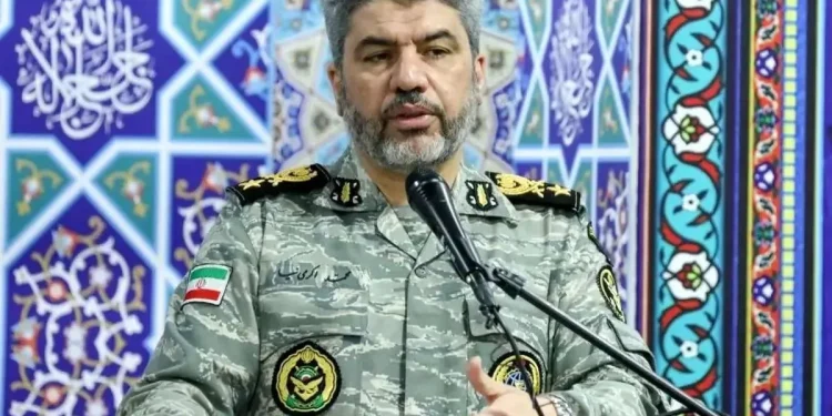 سخنگوی ارتش: آمریکایی‌ها می‌خواهند مسیر غیر اصولی را در جنوب تنگه هرمز جا بیندازند که بر خلاف تفاهم‌نامه امضا شده با ایران است/ ما در اقدامی دموکراتیک و صلح‌جویانه در تلاش هستیم که با عمان، تفاهم و ترتیباتی مشترک را در تنگه حاکم کنیم/ اهداف خود را به صورت مستمر، به روز می‌کنیم