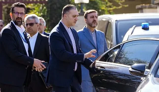الحدث: ایران در مذاکرات دوحه بر اجرای بند‌های مربوط به «دارایی‌های مسدودشده‌اش» تمرکز کرد /  ایران خواستار اجرای ۵ بند از تفاهم‌نامه پیش از ورود به پرونده‌های دیگر شد / تهران همچنین بر تابعیت تنگه هرمز از حاکمیت ایران و عمان پافشاری کرد / ایران معتقد است که اسرائیل در حال کارشکنی در اجرای تفاهم‌نامه از طریق باقی‌ماندن در جنوب لبنان است