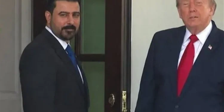 نخست وزیر عراق در دیدار با ترامپ: رویکرد دولت، تمرکز سلاح در دست دولت است؛ این یک اصل اساسی است و قابل بحث نیست / ما سلاحهای زیادی را از برخی گروههای شبهنظامی تحویل گرفتهایم؛ کسانی که سلاح خود را تحویل دادهاند، به یک طرف سیاسی و مدنی تبدیل میشوند / پس از ۳۰ سپتامبر اجازه نخواهیم داد هیچ طرفی خارج از چارچوب دولت سلاح در اختیار داشته باشد