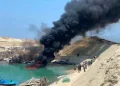فرماندار عسلویه: در پی برخورد ۲ پرتابه به اسکله روستای بنود، ۱۰ فروند قایق صیادی دچار آتشسوزی شد