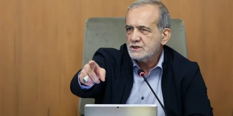 با دستور پزشکیان برق صنایع در مرداد و شهریور قطع نمی‌شود
