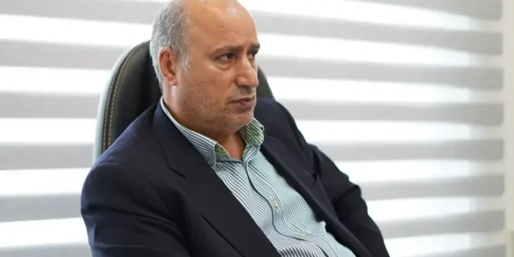 اگر تصمیمتان اصولی است، چرا تبصره میگذارید؟/ چادرملو: شخص مهدی تاج معضل را حل کند