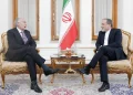 دیدار نماینده سازمان ملل در امور لبنان با وزیرخارجه ایران؛ عراقچی: مسئولیت پیامدهای خطرناک تشدید تنش بر عهده رژیم عهدشکن آمریکا است / حمایت همهجانبه ایران از مردم لبنان و و پیگیری خاتمه تجاوز و اشغالگری رژیم صهیونیستی ادامه دارد/ژان آرنو: امیدواریم با اجرای یادداشت تفاهم خاتمه جنگ بین ایران و آمریکا شاهد برقراری صلح و امنیت پایدار در منطقه بهخصوص لبنان باشیم