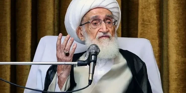 دفتر آیتالله نوری همدانی: با توجه به ملاحظات جسمانی ایشان، بُعد مسافت و فراهم نشدن شرایط لازم برای انجام سفر، حضور ایشان در مراسم تشییع رهبر شهید در مشهد، میسر نشد / چند روز پیش از برگزاری مراسم، عدم امکان حضور ایشان اطلاع داده شده بود اما علیرغم این اطلاعرسانی قبلی، خبر حضور ایشان تا ساعات پایانی مراسم در برخی رسانهها منتشر و موجب بروز برخی ابهامات شده بود