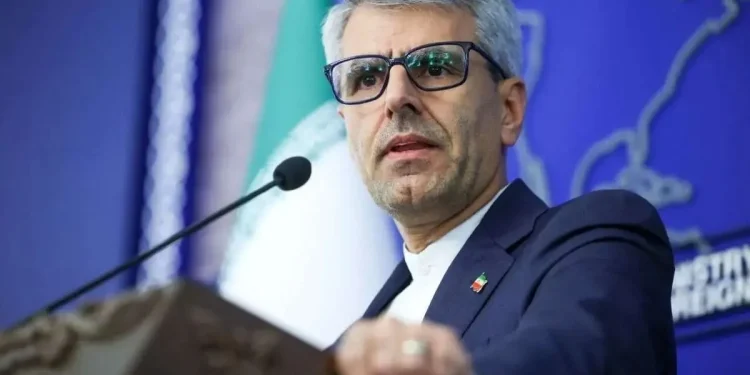 واکنش سخنگوی وزارت خارجه به نشست امنیتی آمریکا با کشورهای منطقه: هدف چنین گردهماییهایی سرپوش گذاشتن بر اقدامات غیر قانونی ایالات متحده در غرب آسیا است/ کشورهای منطقه باید بسیار هوشیار و محتاط باشند و درسهای پیامدهای تجاوز اخیر واشنگتن که امنیت کل منطقه را نقض کرد را فراموش نکنند