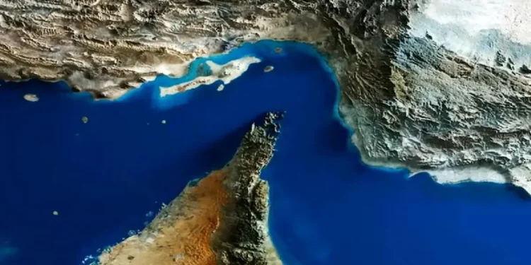 کپلر: تردد کشتیرانی در تنگه هرمز همچنان بسیار محدود است/ تنها ۱۳ کشتی تجاری دیروز از این آبراه عبور کردند؛ یک کشتی هم از مسیر جنوبی نزدیک ساحل عمان استفاده کرد