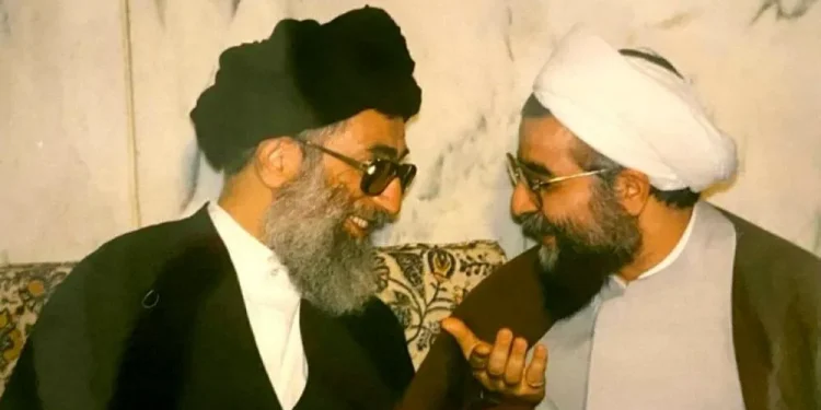 خاطرات روحانی از روز فوت امام و جلسه مجلس خبرگان: تلکسی درباره آمادگی عراق برای حمله به ایران را به رهبر شهید دادم