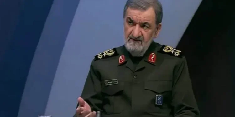 محسن رضایی: دوستانی که مخالف مذاکره هستند صبر کنند؛ خود آمریکایی‌ها این مذاکرات را از بین می‌برند
