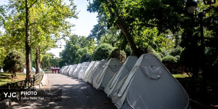 تصاویر: برپایی هزاران چادر در پارک ملت تهران برای عزاداران رهبر شهید